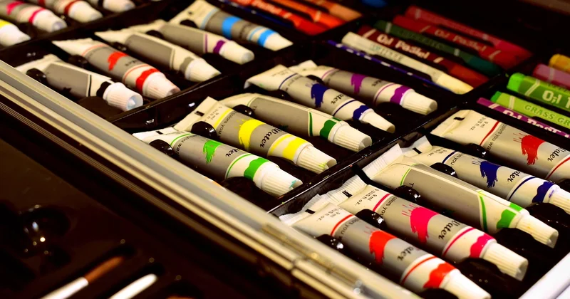 Le matériel minimum pour peindre à l'acrylique (et ce qu'on peut zapper)